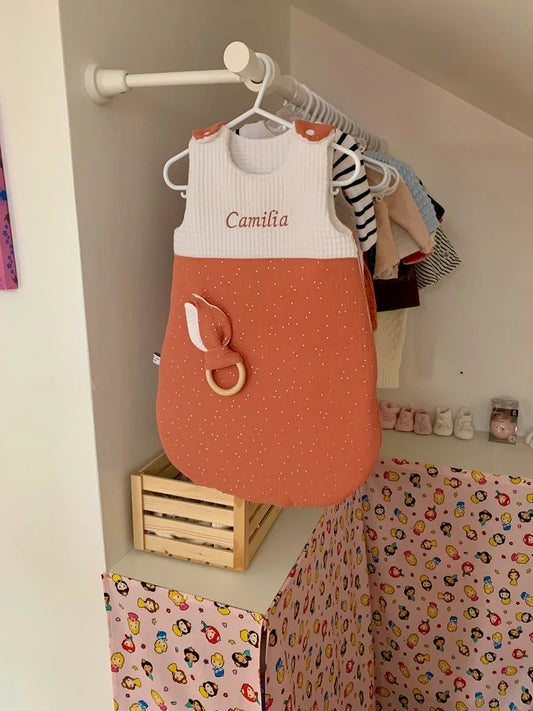 Gigoteuse personnalisée brodée