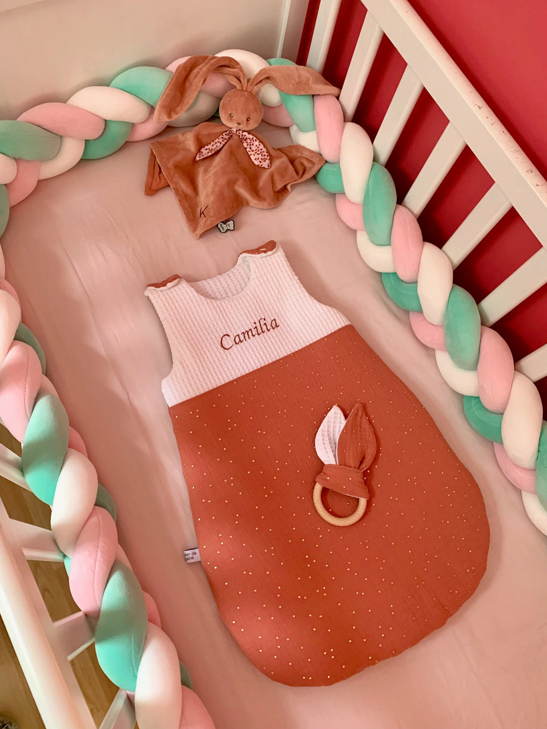 Cadeau de naissance original et utile : le guide complet pour offrir avec sens