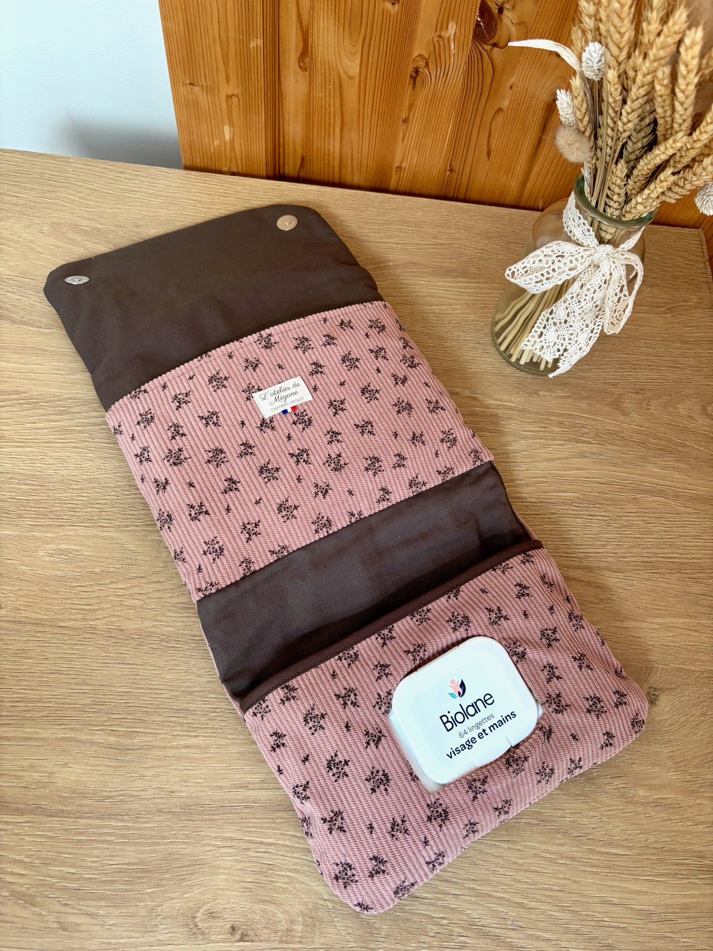 Pochette à langer nomade – Velours fleuri