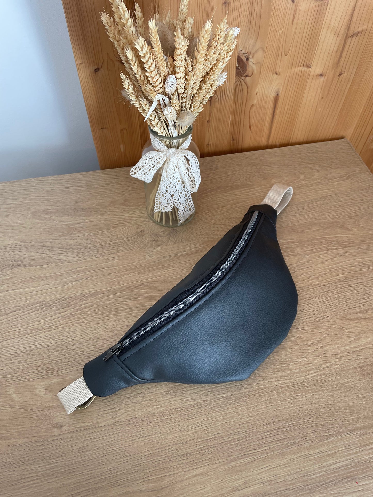 Banane homme similicuir