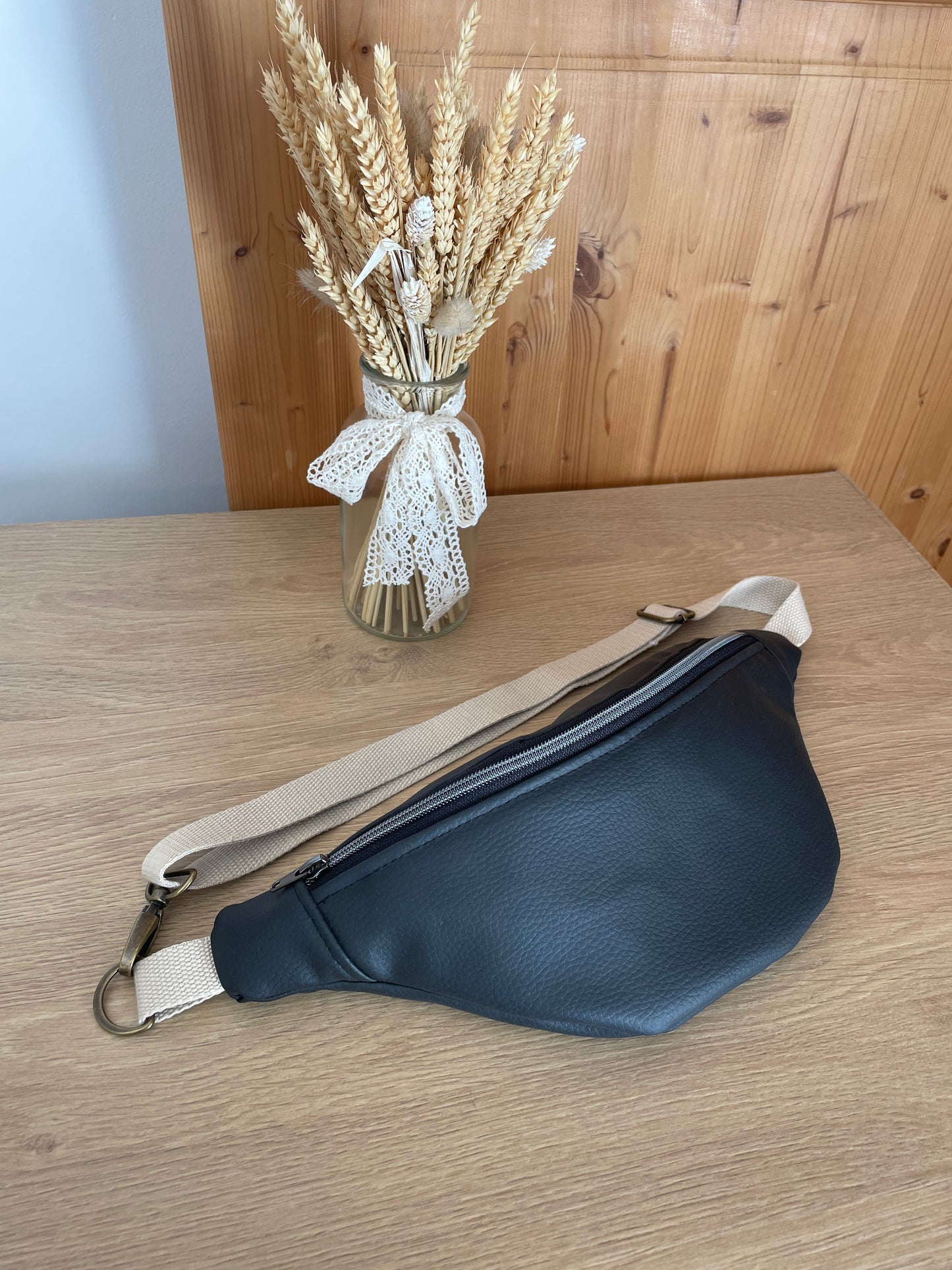 Banane homme similicuir