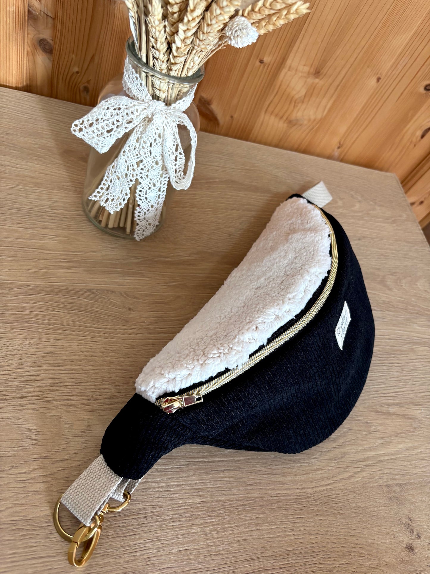 Banane velours et moumoute