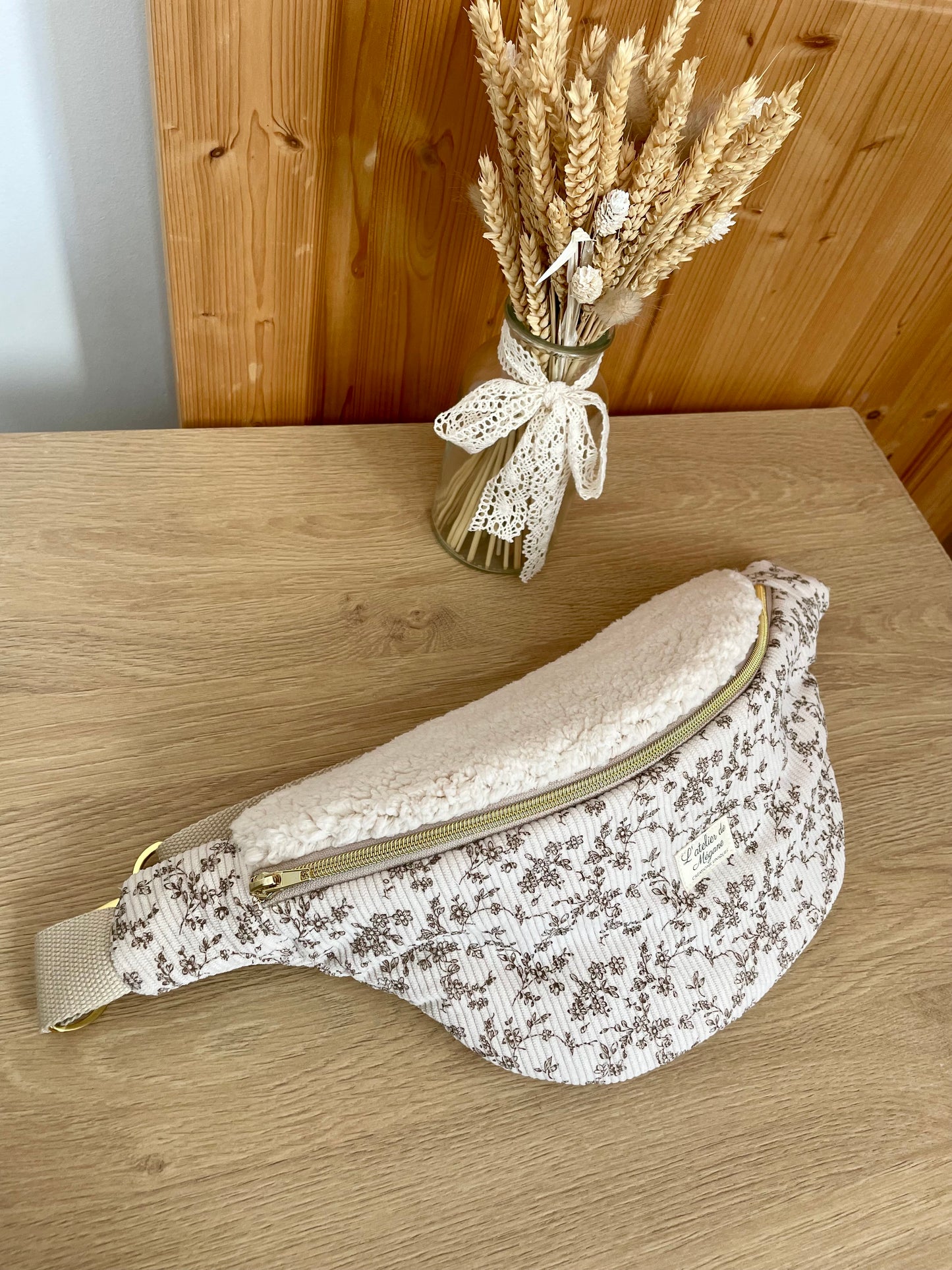 Banane velours fleuri et moumoute