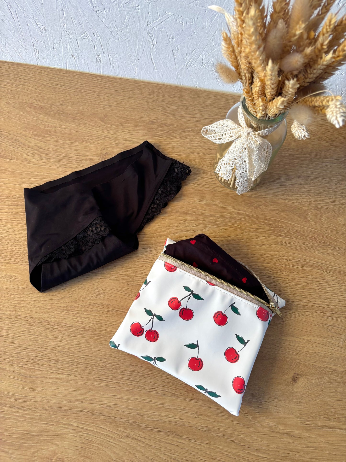 Pochette imperméable pour culotte menstruelle et maillot de bain